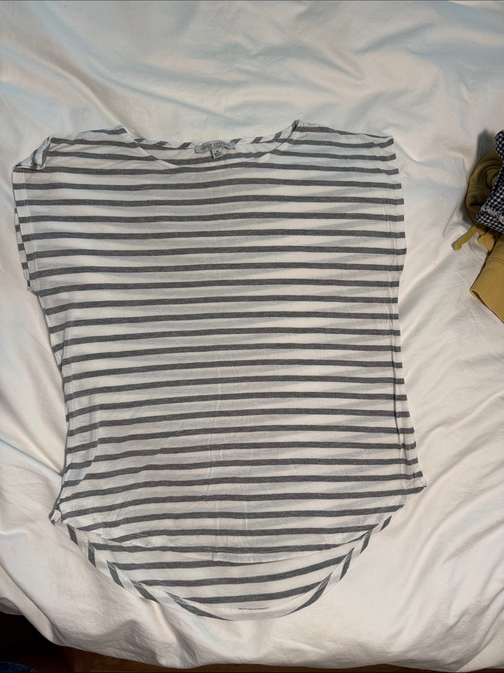 Green Envelope Striped Crewneck Tee - Gray & White